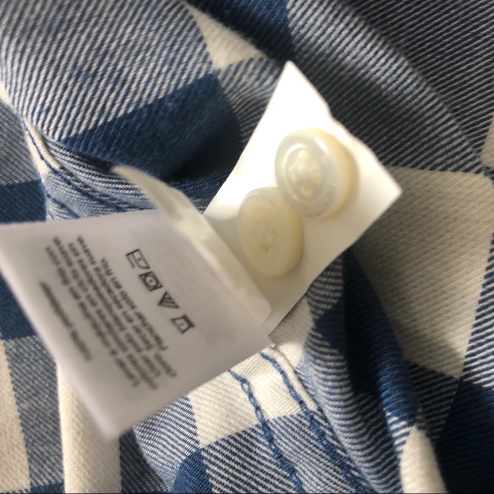 Vineyard Vines Women’s Button Down Collared Shirt - image 7